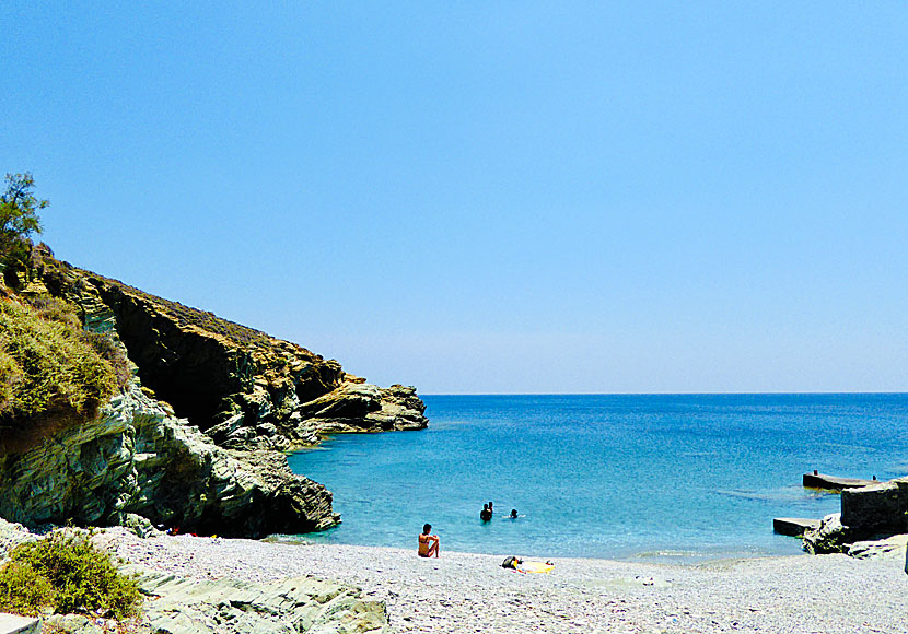 Galifos beach mellan Angali beach Agios Nikolaos beach på Folegandros i Kykladerna.