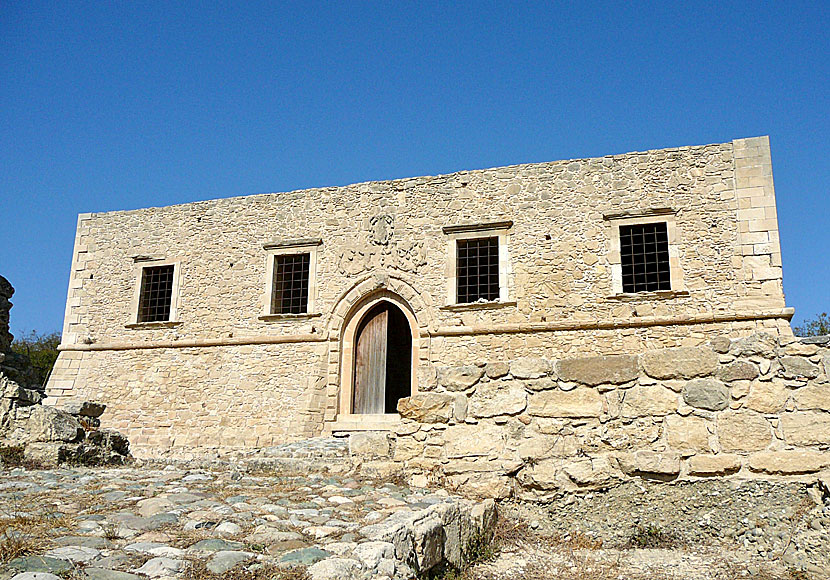 Venetian villa De Mezzo i den övergivna byn Etia nära Ziros på Kreta.
