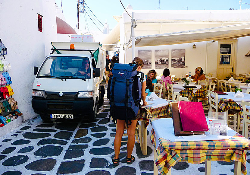 Mykonos stad, Chora, är helt fri från bilar, fyrhjulingar och mopeder. 