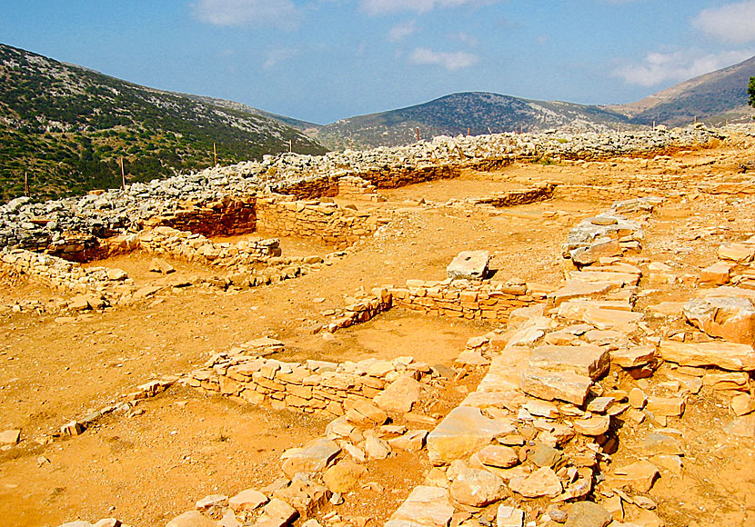 Den antika mykenska staden på Sifnos är cirka 10 000 km2 stort.