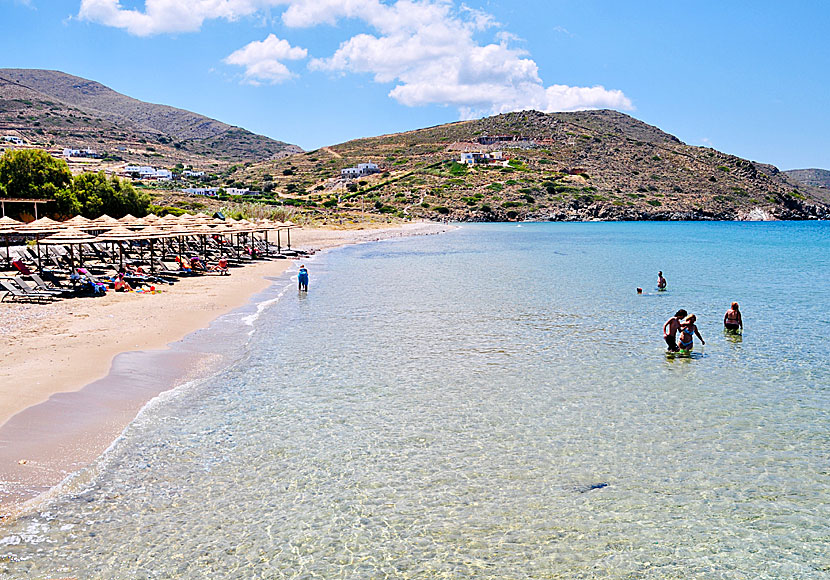 Syros bästa stränder. Delfini beach.  