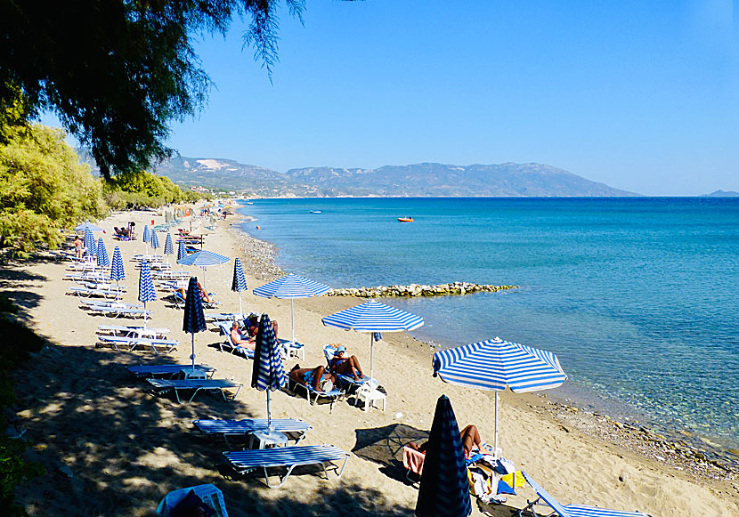Votsalakia på sydvästra Samos är en liten liten turistort med en lång barnvänlig sandstrand. 