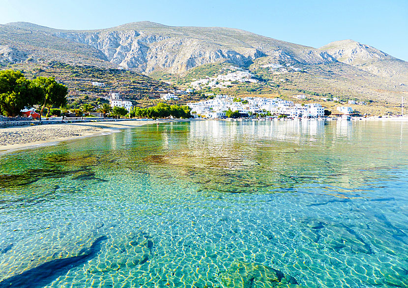 Missa inte Aegiali beach när du reser till Levrossos på Amorgos i Grekland.
