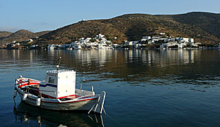 Amorgos är läsarnas drömresemål för andra året i rad.  Katapola.