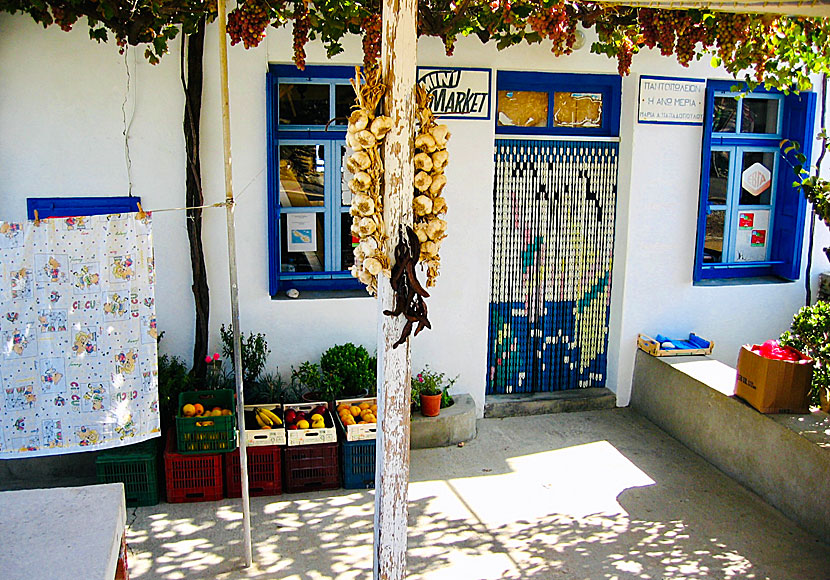 Affärer, minimarket, restauranger och hotell i Ano Meria på Folegandros.