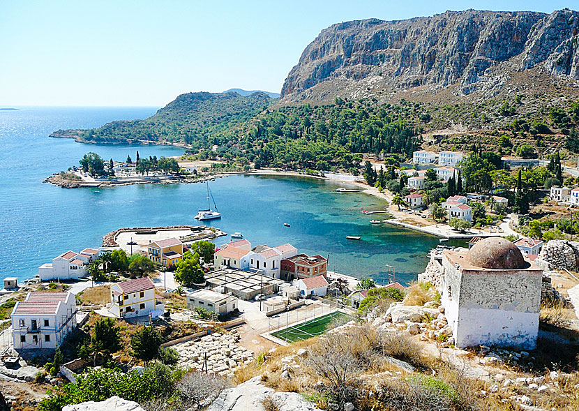 Stranden i Mandraki bay i byn Megisti på Kastellorizo.