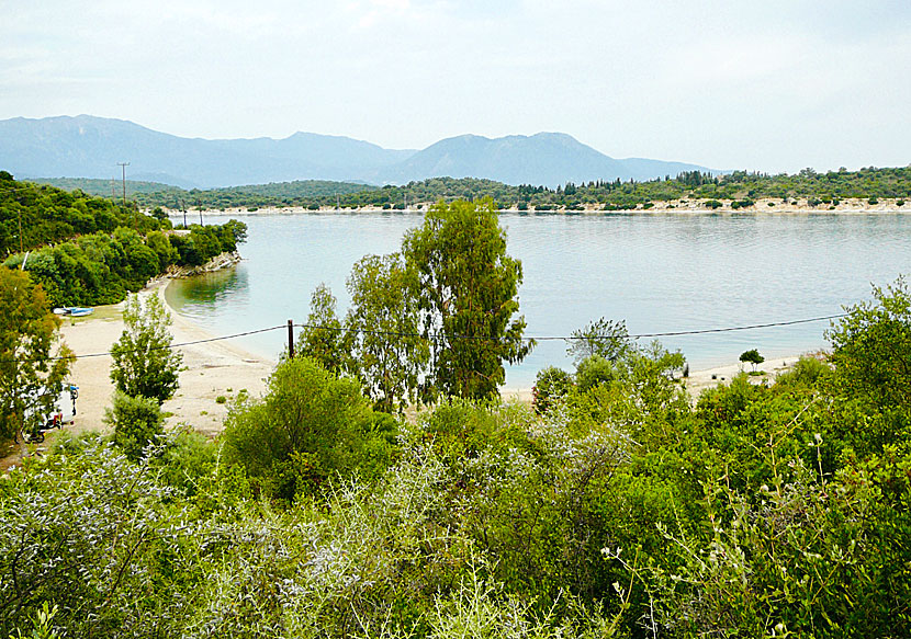 Fina sandstränder på Lefkas grannö Meganisi.