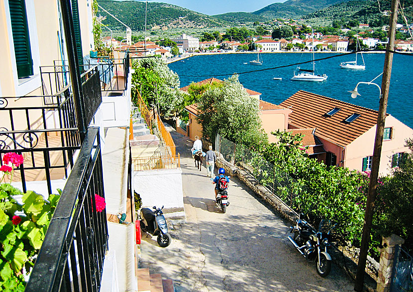 Hyra moped i Vathy på Ithaka.