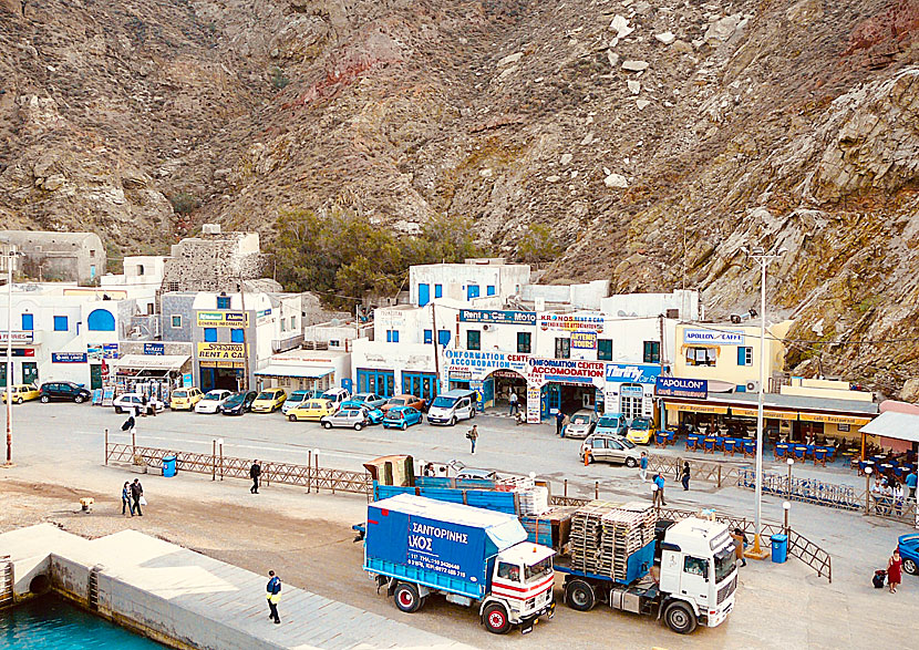 Hamnen på Santorini i oktober.
