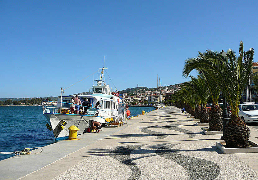 Utflyktsbåt i Argostoli på Kefalonia.
