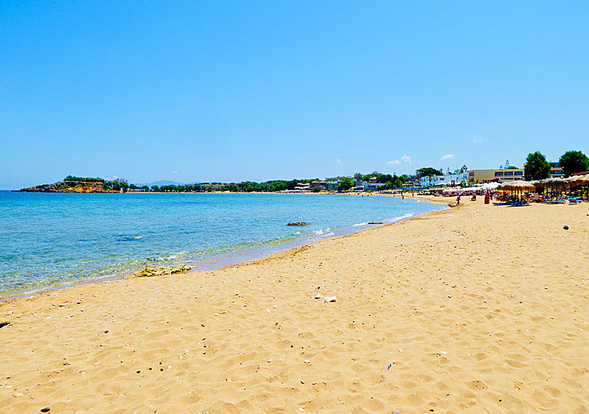 Från Kalamaki är det gångavstånd till barnvänliga Agii Apostoli beach i Chania.