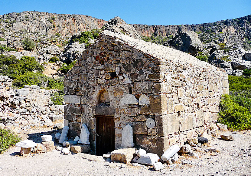 Kyrkan Panagia (Virgin Mary) i Lissos på Kreta härstammar från 1300-talet.