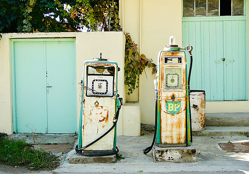 Gammal BP bensinstation på Kreta i Grekland.