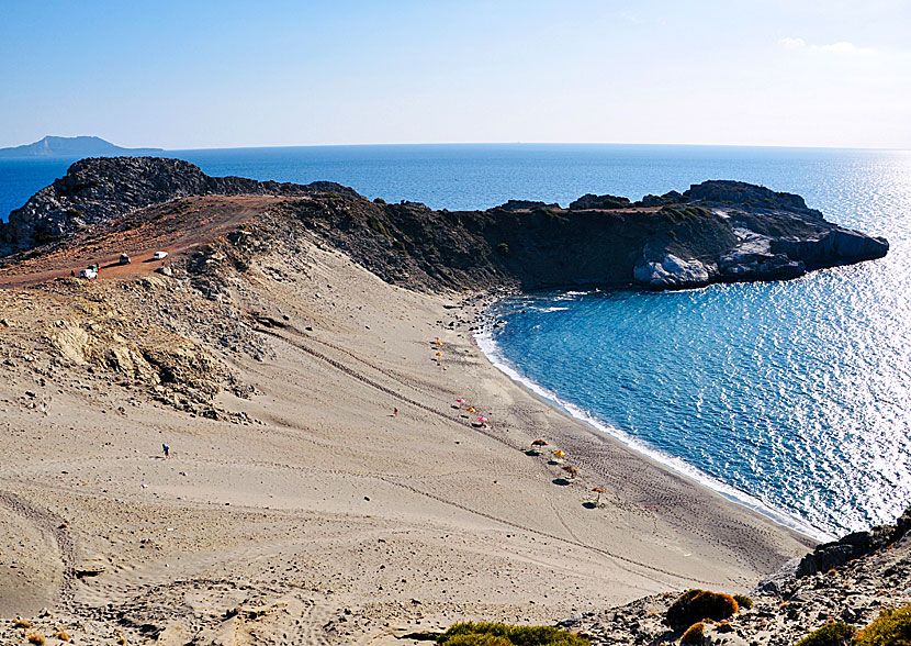 En av sandstränderna som ser ut som sanddyner i Agios Pavlos på södra Kreta.