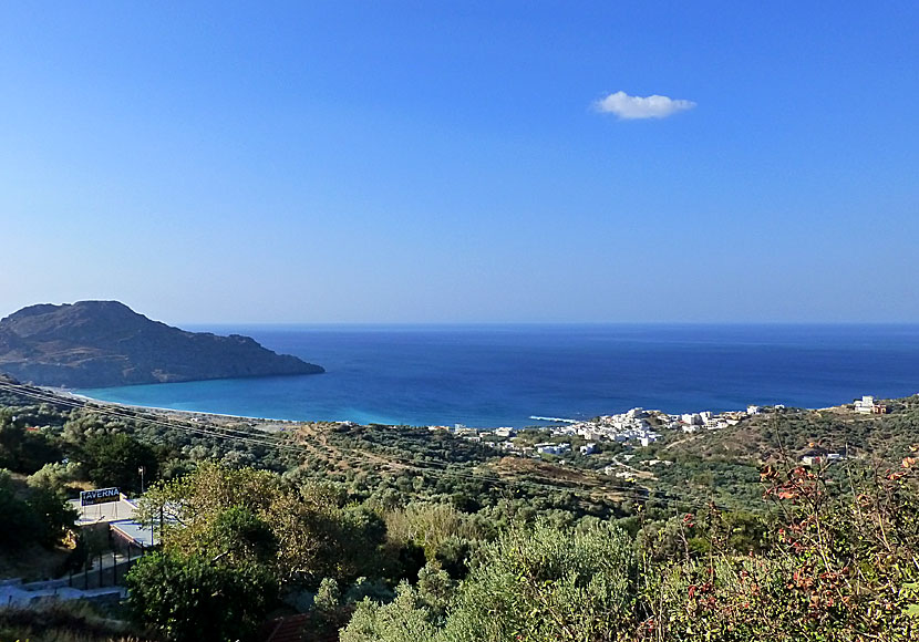 Plakias sett från byn Mirthios på södra Kreta.