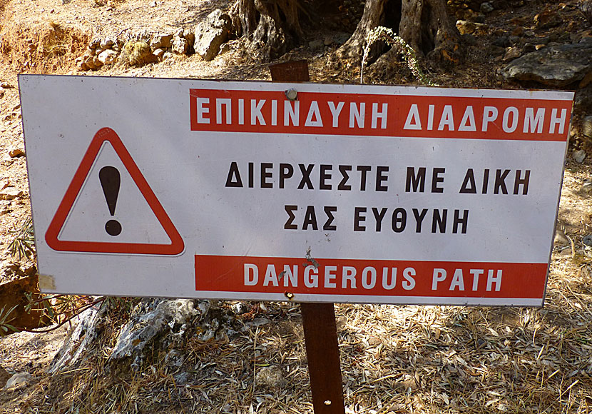 Platania Gorge är en av Kretas farligaste raviner att vandra i och rekommenderas inte om du har höjdskräck.