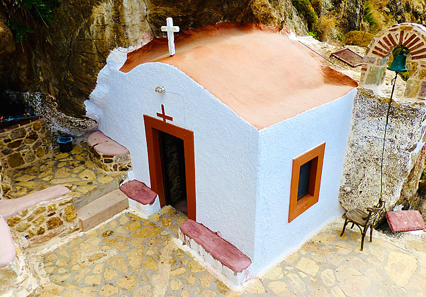 Panagia Kavouradena på Leros i Dodekaneserna är en av de minsta kyrkorna i Grekland.
