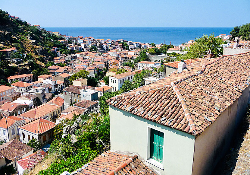 Plomari är Lesbos nästa största stad med cirka 3000 invånare. 