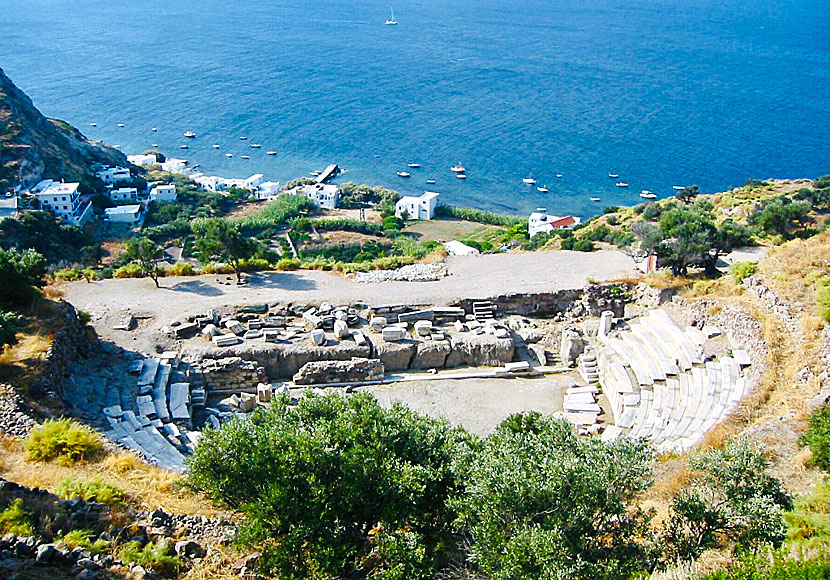 Den romerska teatern ovanför Klima på Milos.