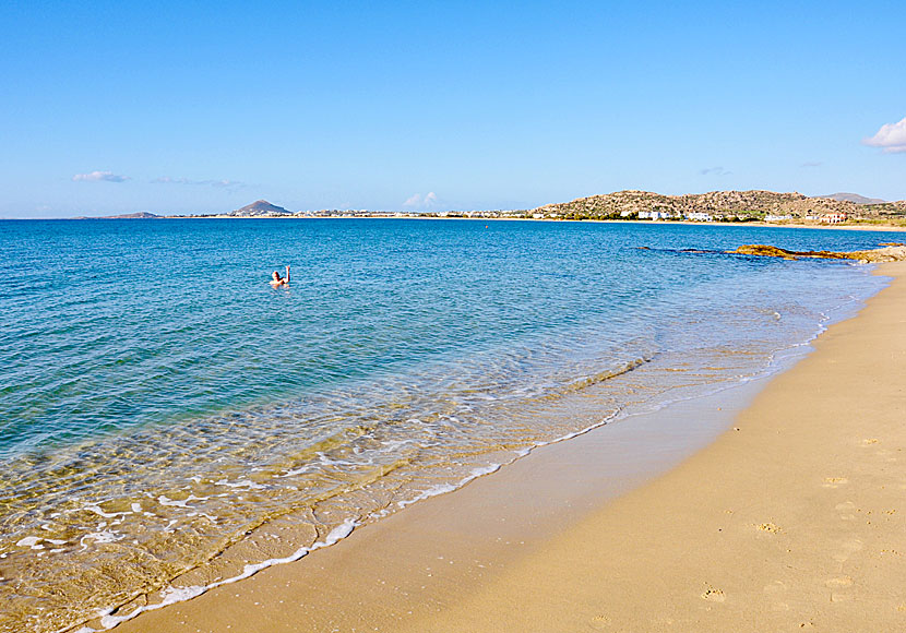 Kan man bada på Naxos i november? Hur många grader är det i vattnet?