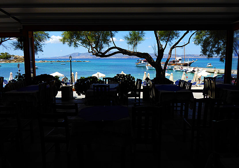 Restaurant Gorgona vid Agia Anna beach på västra Naxos.