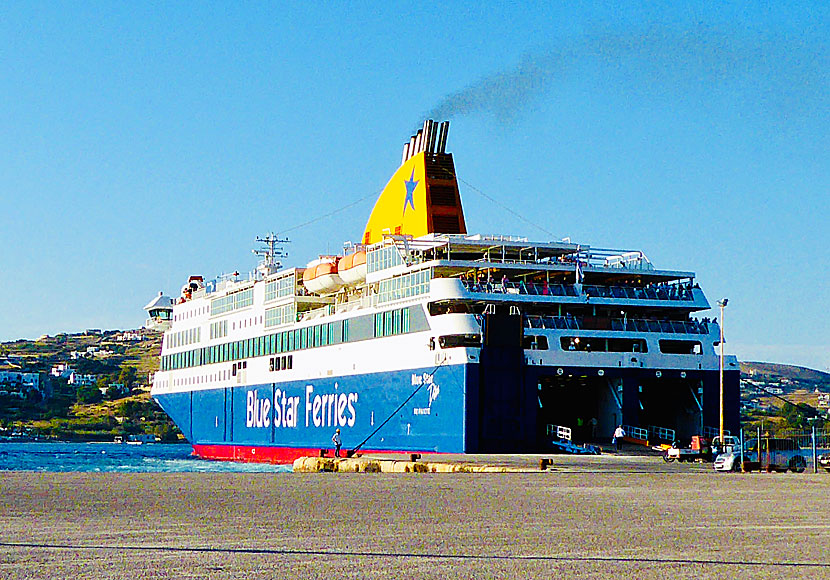 Blue Star Ferries i hamnen i Parikia på Paros. 