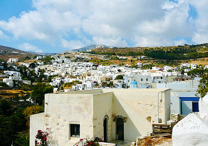 Den mysiga byn Lefkes på Paros i Kykladerna.