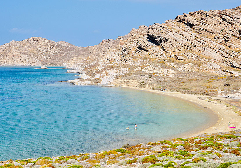 Tourkou Ammos beach är en av två stränder i Cultural Park of Paros. 