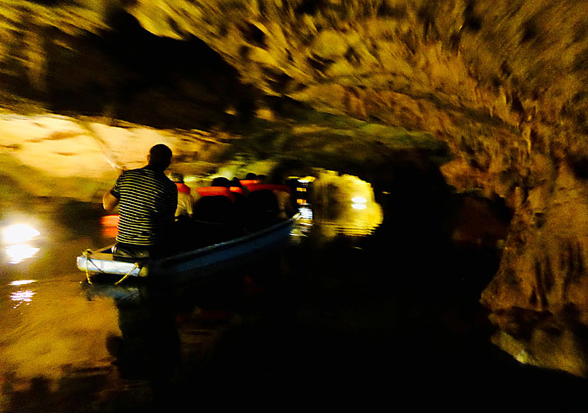 Diros och Vlychada caves i Mani på södra Peloponnesos.