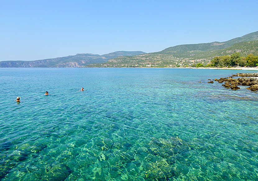 Snorkla vid Ritsa beach och Kardamili beach.