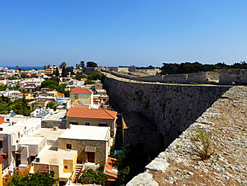 Ringmuren runt Rhodos gamla stad.