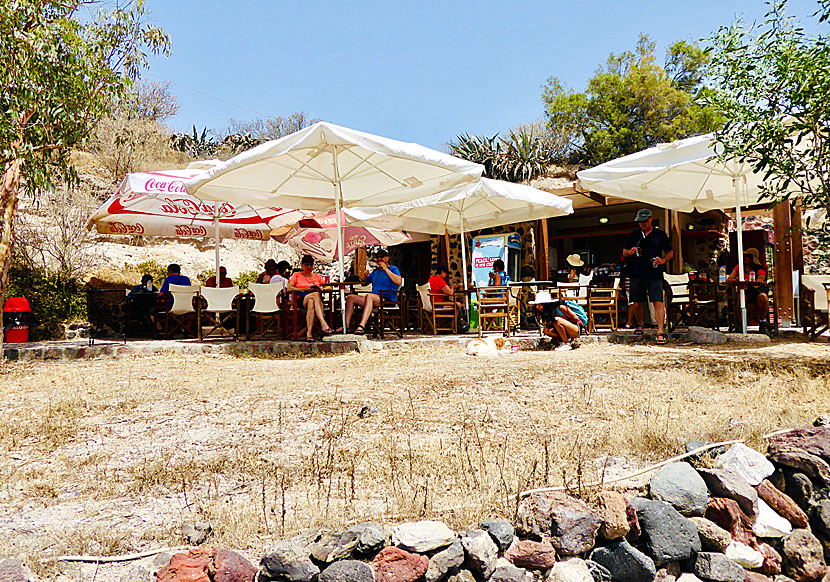 Snackbar och kafé utanför utgrävningarna i Akrotiri.