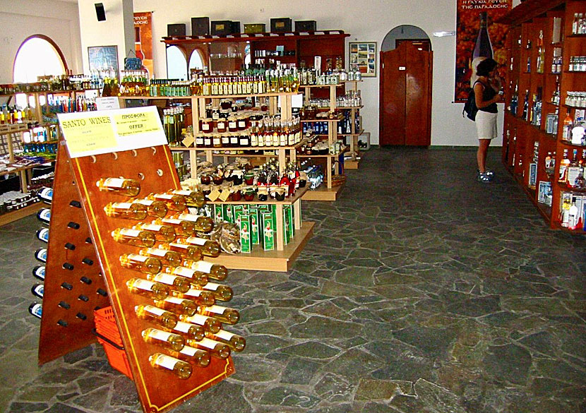 Hos Santo Wines kan du köpa unika viner från Santorini.