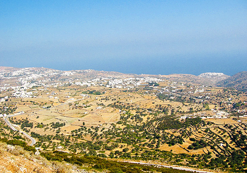 Utsikt över Apollonia och Kastro till från Agios Andreas church på Sifnos.