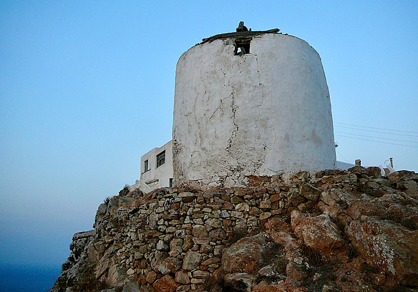 En av väderkvarnarna ovanför Kastro. på Sikinos.