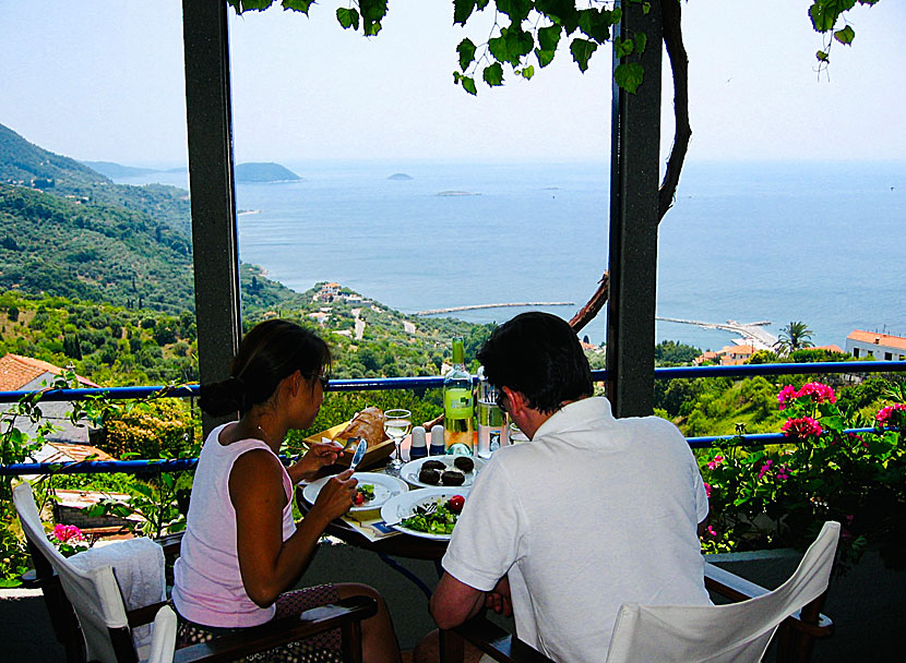 Taverna Agnanti får man inte missa när man är i byn Glossa på Skopelos.