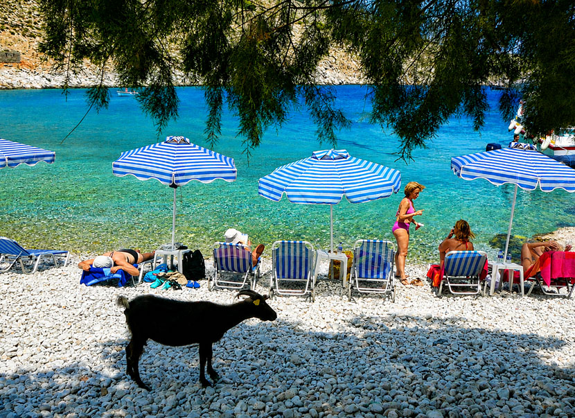 Marathounda beach kallas &auml;ven f&ouml;r Getstranden. 