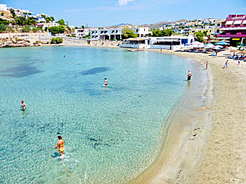 Vari och Fabrika beach på Syros.