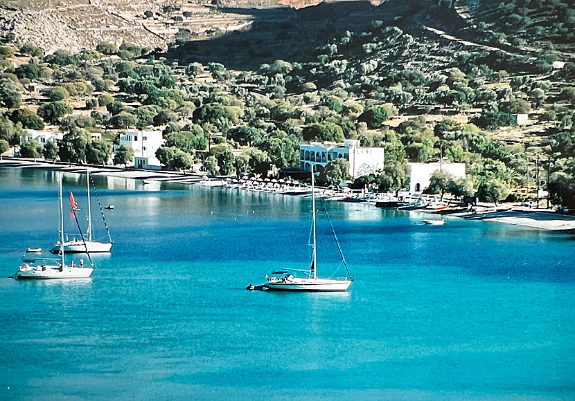 Livadia år 2001 då strandpromenaden inte var bilfri. 