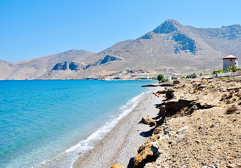 Mylos beach nära Agios Antonios. Tilos.