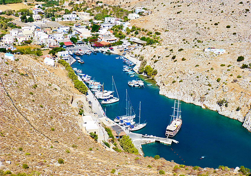 Byn Rina och den vackra Vathydalen får man inte missa när man reser till Kalymnos.