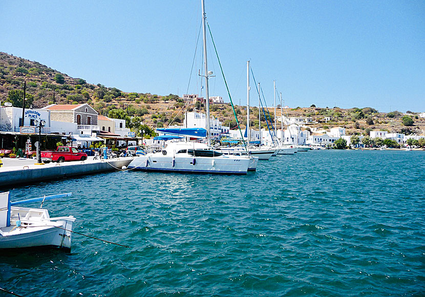 Pali är den nästa största byn och hamn på Nisyros. 