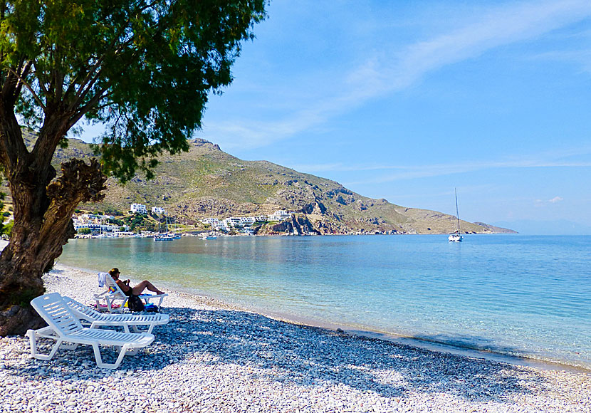 Stranden i Livadia på Tilos i Grekland.