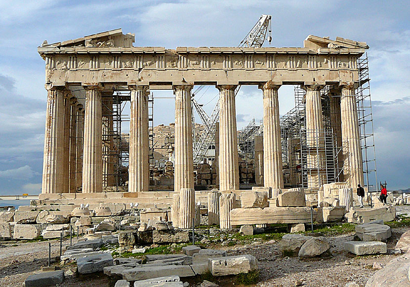 Parthenontemplet på Akropolisklippan i Aten.