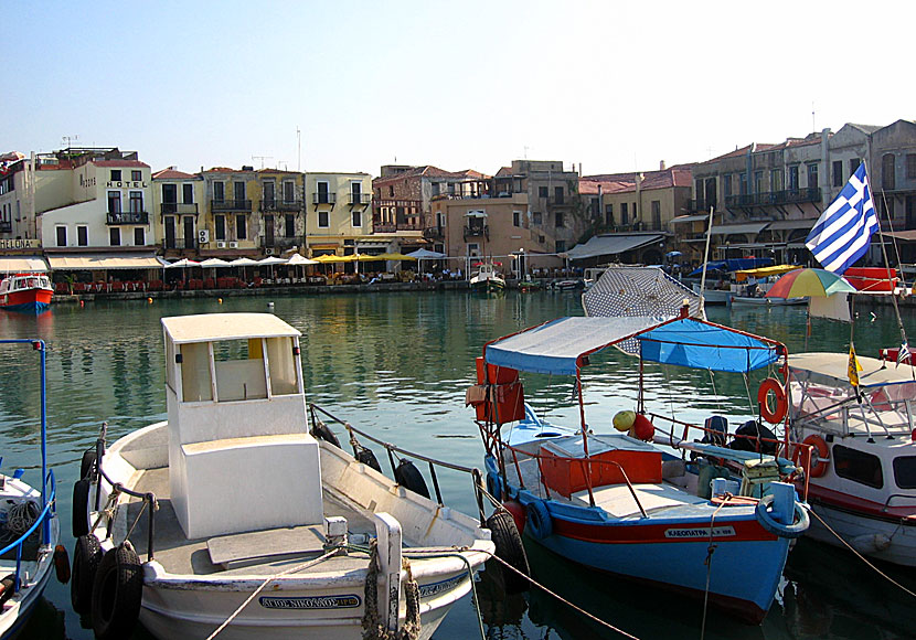 Den Venetianska hamnen i Rethymnon är mysig och full av bra restauranger. 