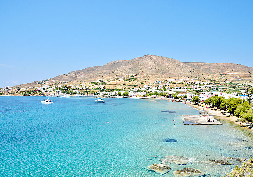 I fina Finikas på Syros finns en sandstrand och flera bra restauranger.