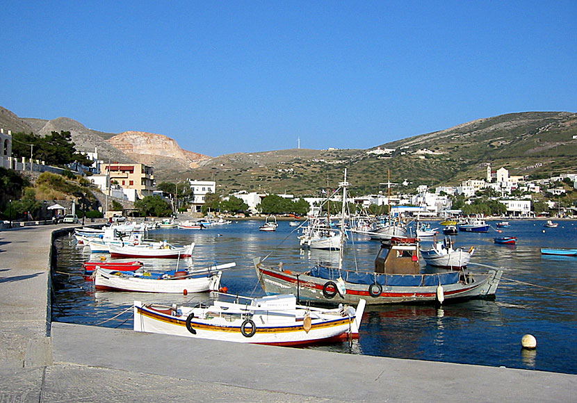 By Kini på Syros är öns bästa byn att bo i. Fin sandstrand finns också. 