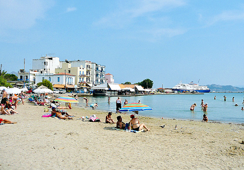 Avra beach är den närmsta stranden i Egina stad.