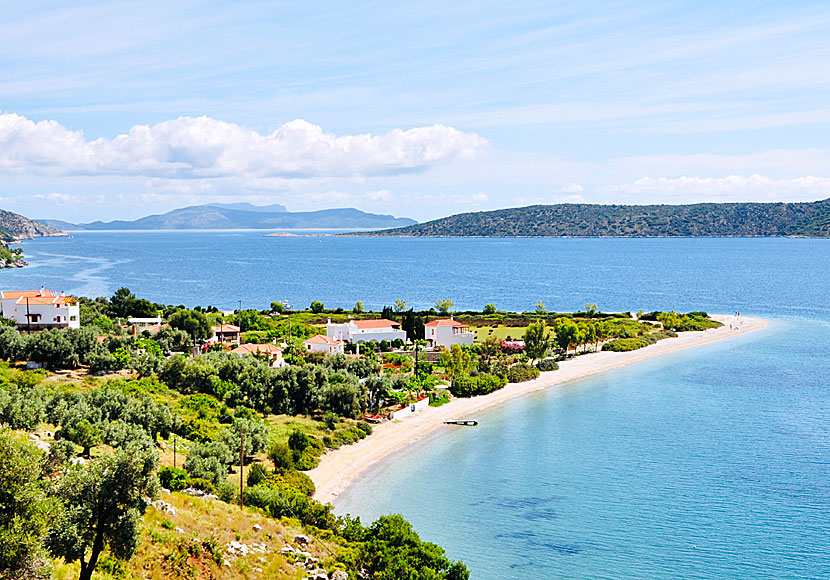 Agios Dimitrios beach på Alonissos i Sporaderna är en mycket vacker strand. 