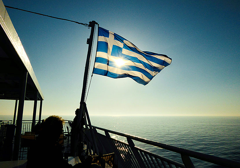 Om du ska båtluffa i Grekland bör du välja färjor från det bästa rederiet som heter Blue Star Ferries.